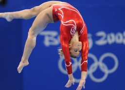 海星直播：佐夫赞誉伊尔迪兹为尤文图斯关键先生，紧急呼吁俱乐部加速续约进程