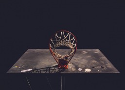 【海星体育官网入口】索尔斯克亚或再度执掌曼联帅印，俱乐部已启动紧急谈判遴选新主帅