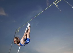 海星体育_斯基拉揭秘，基耶萨回归意甲进入倒计时，尤文图斯领跑争夺，利物浦标价1500万欧元