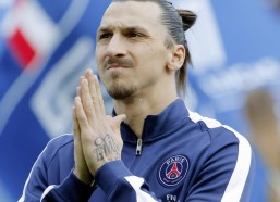 海星体育官网|伊格曼禁区前沿兜射遗憾偏出，焦点战平局收场