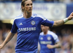 海星tv|爱德华兹力挺芬奇教练，兄弟情深感同身受，对驱逐事件直言不满